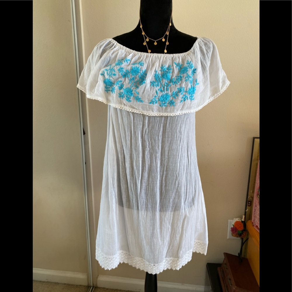 Beach dress. Off shoulder option